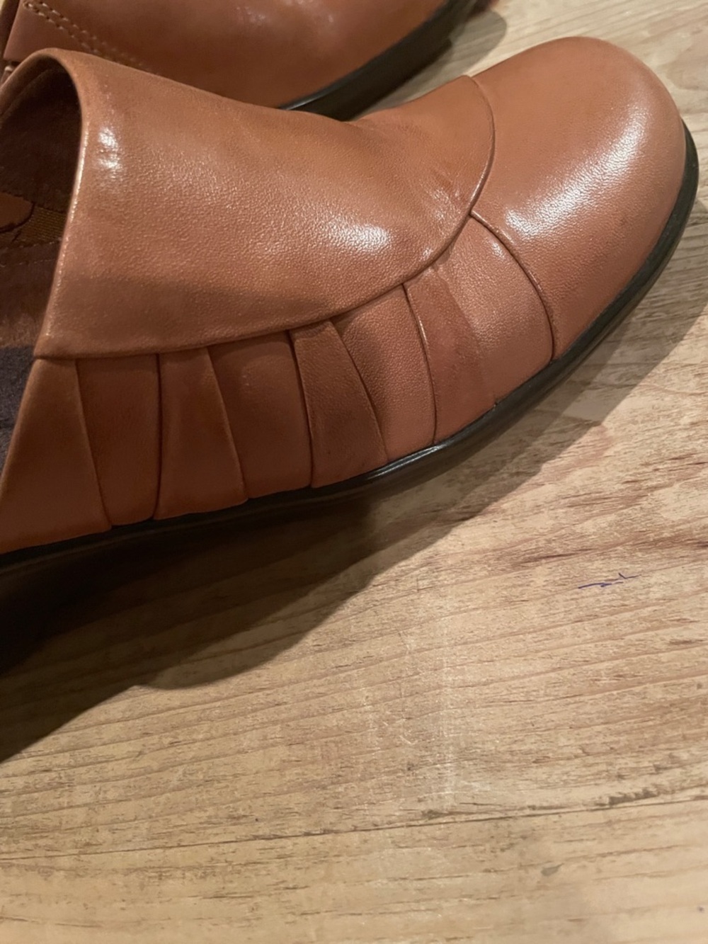 Clarks Camel Leather Mules Clogs Slip On Comfy Business Casual Career 8.5 - Picture 4 of 14